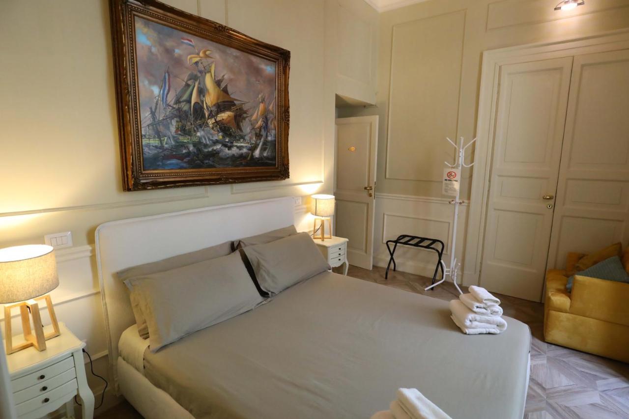 Vico Gelso Napoli Bed & Breakfast ภายนอก รูปภาพ